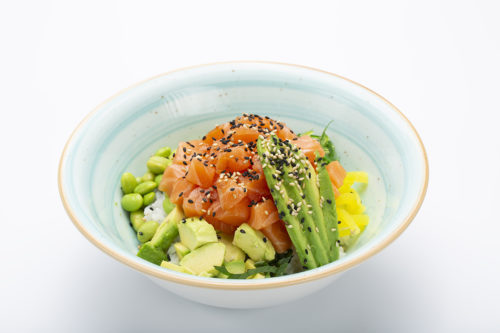 Poke bowl salmone