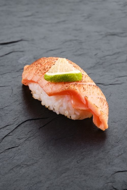 the-circle-ethnic-food-nigiri-flambe