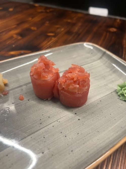 the-circle-ethnic-food-gunkan-maguro